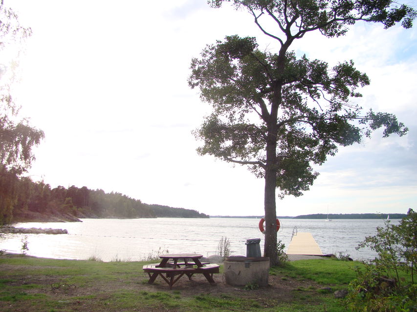 Södergarnsbadet med grillplats. Foto Lidingö stad.