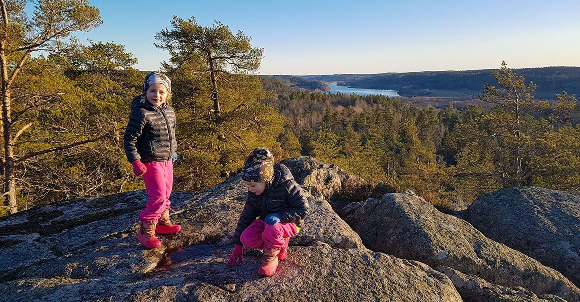 Barn på Seboklint, berg i Åtvidaberg