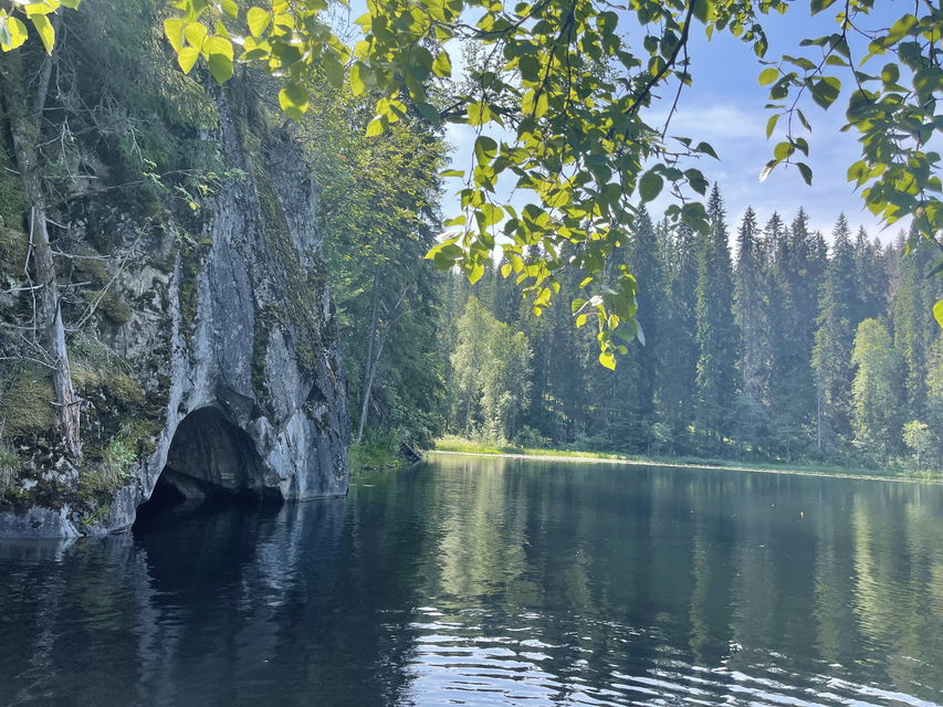 Vy över grottan