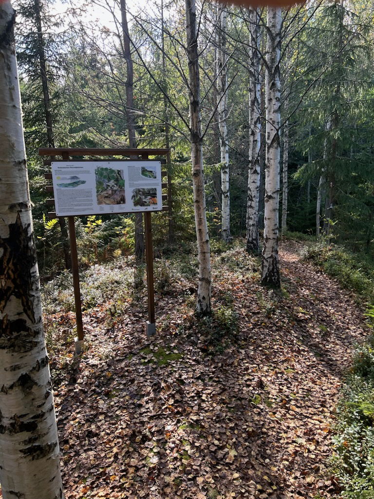 Informationstavla Bosvedjebäcken