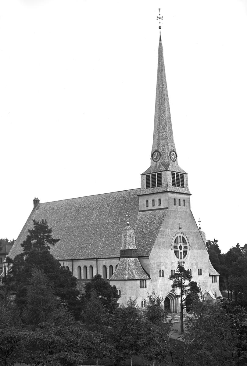 Äldre bild av Trefaldighetskyrkan utifrån