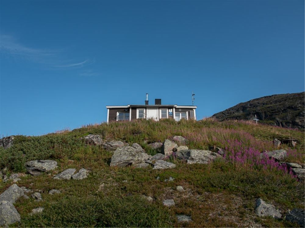 STF Kårsavagge Mountain cabin