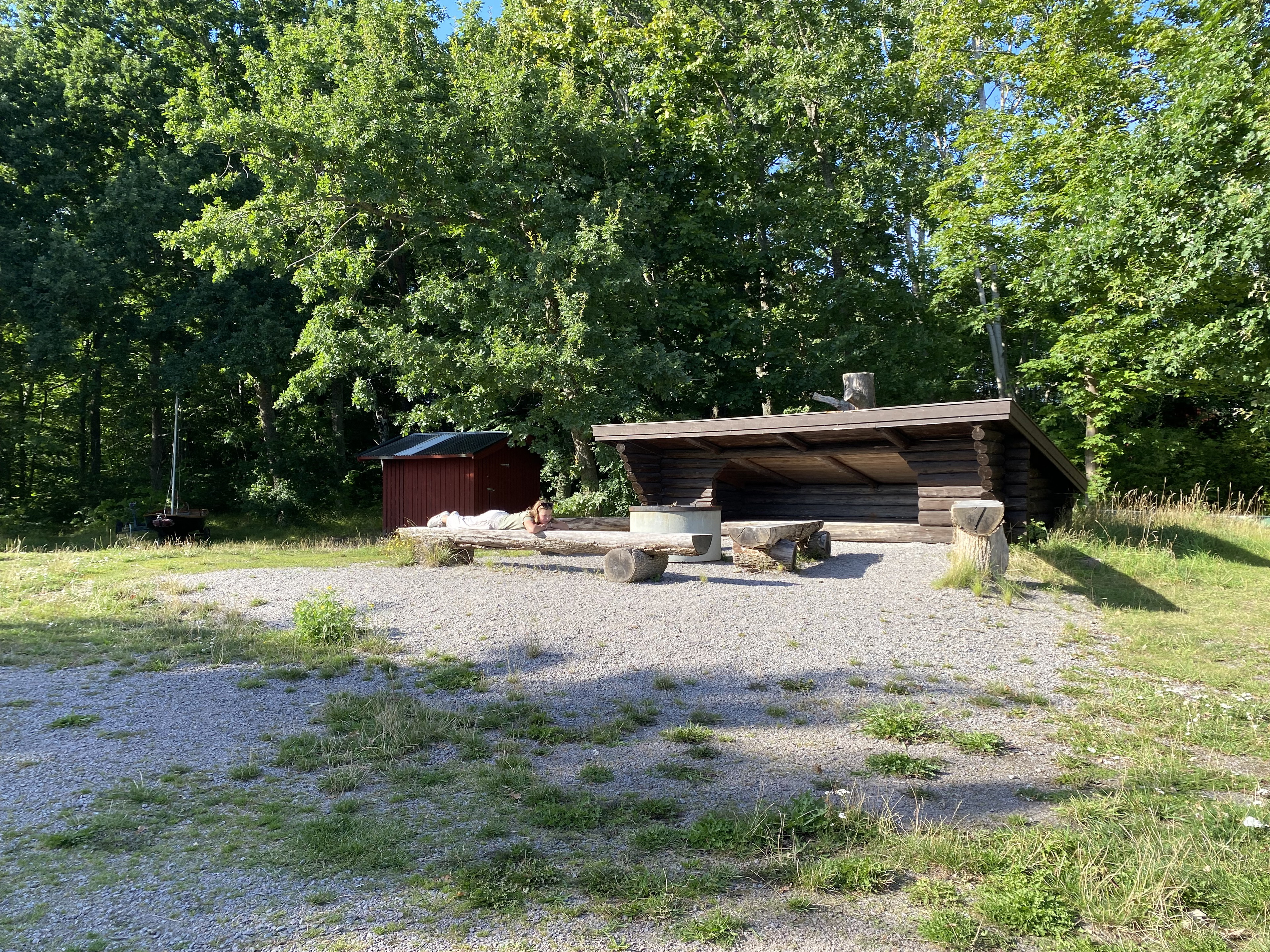 Nya Ekenäs - vindskydd, grill, toalett, badplats och bokningsbar bastu