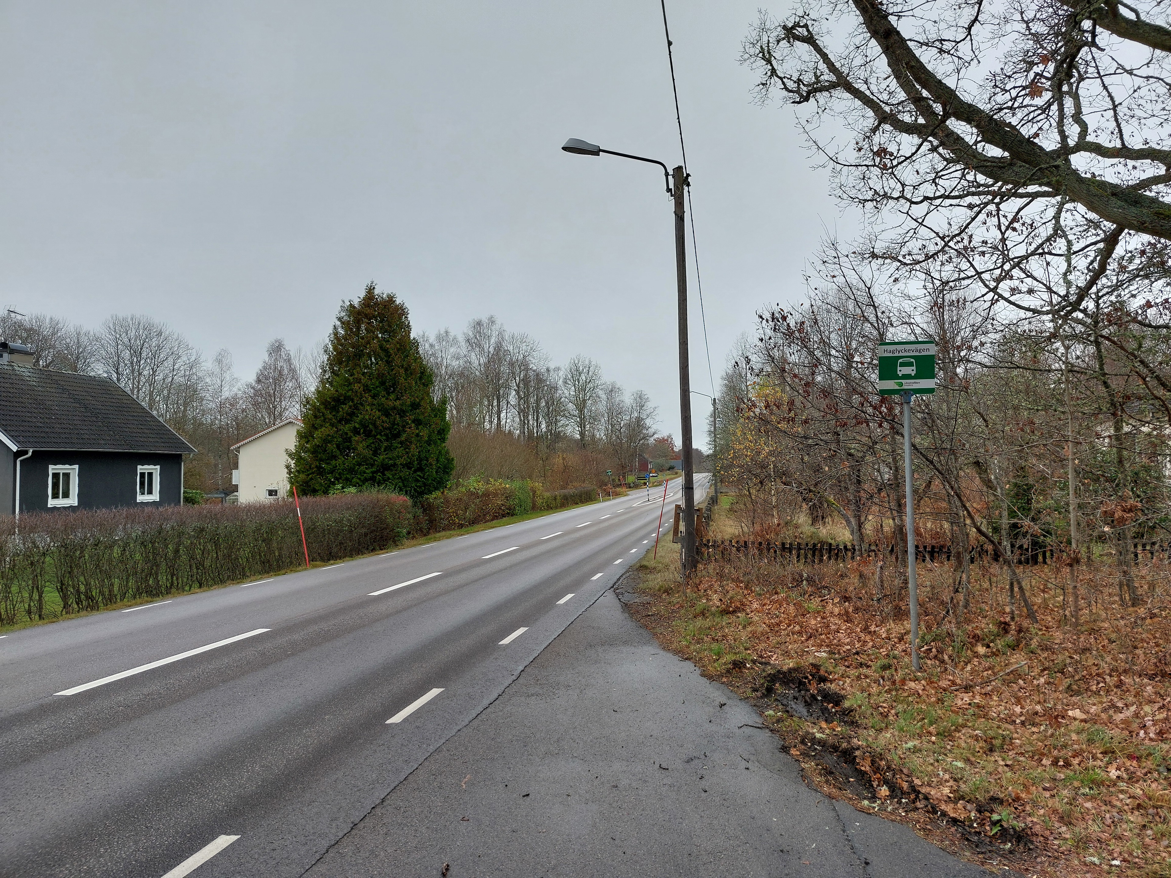 Linneryd - hållplats för regionbuss 215