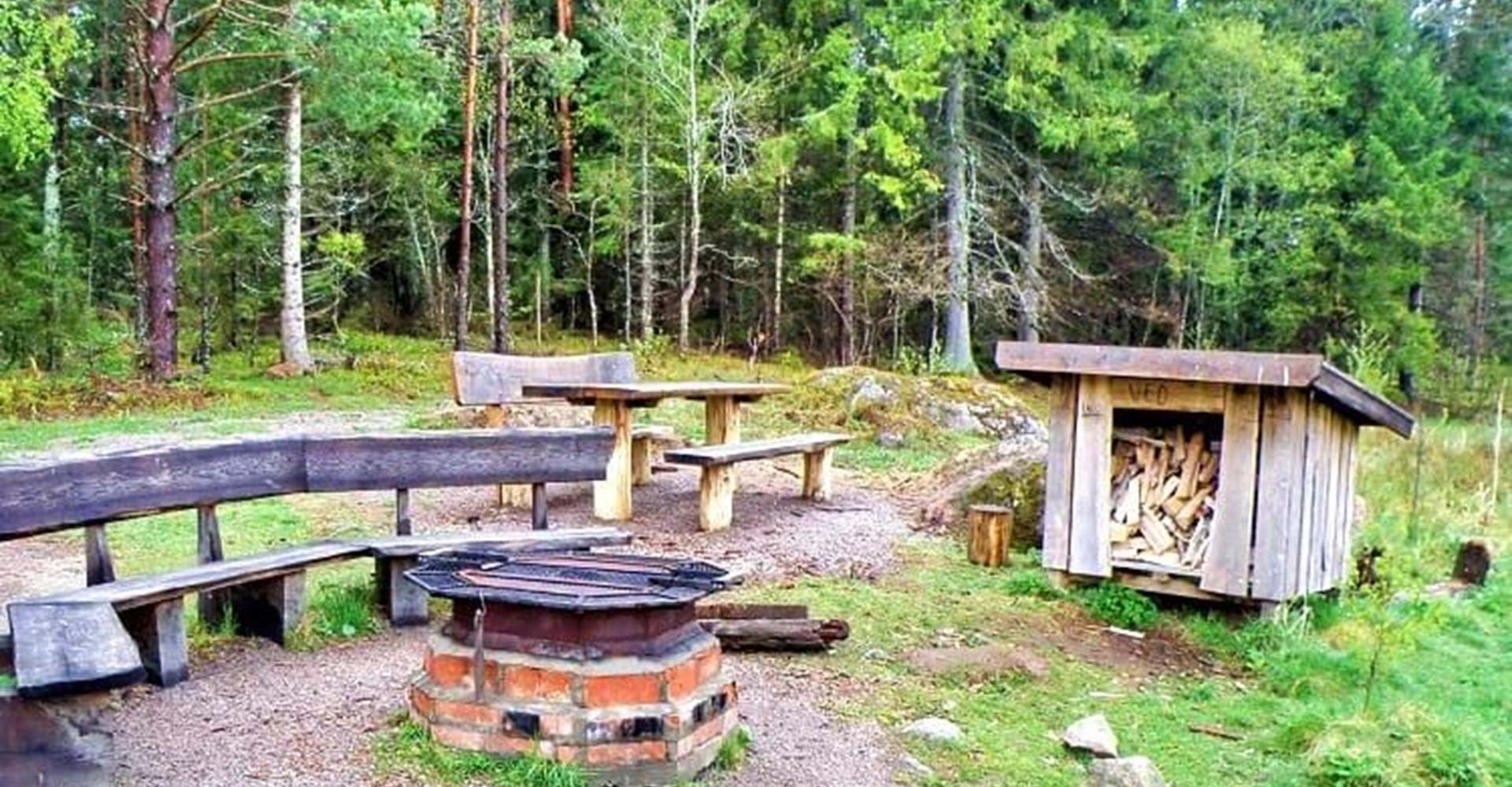 Ullstämmasjön, grillplats