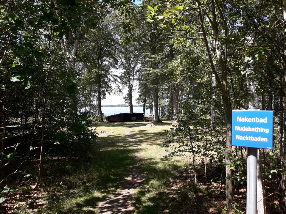 Naturistbad i närheten