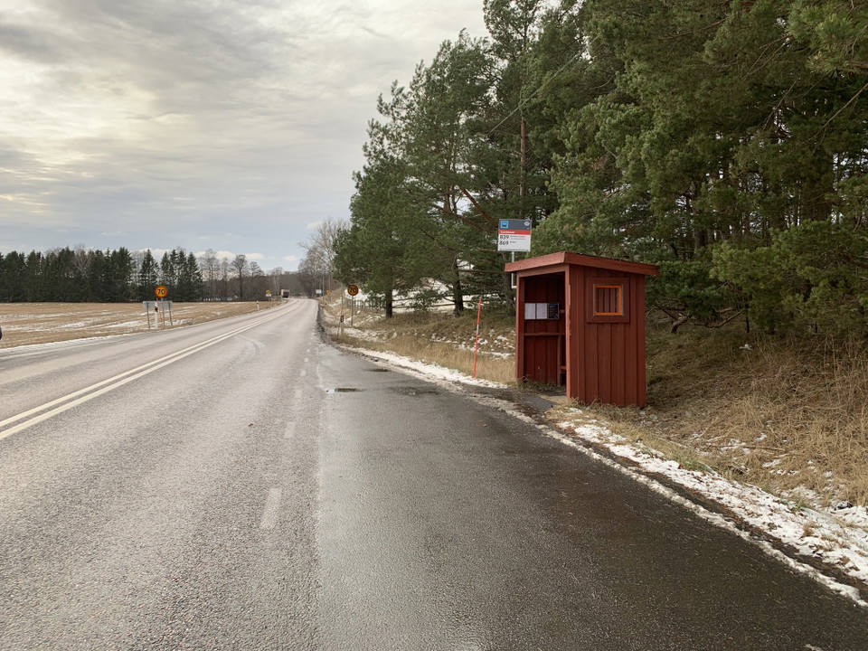 Busshållplats Sandemars gård mot väster/Stockholm