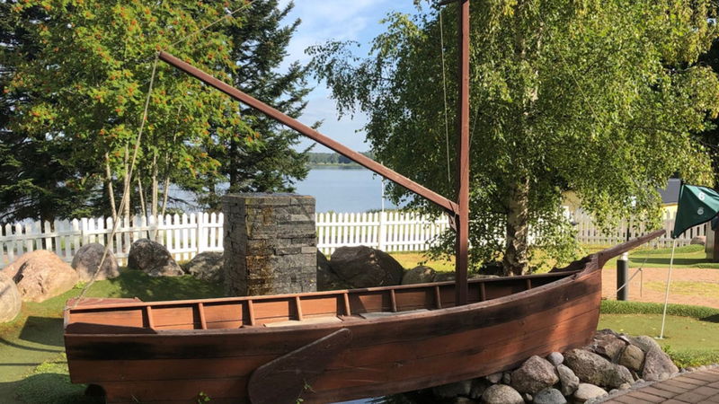 Äventyrsgolf på Herrgårdscampingen