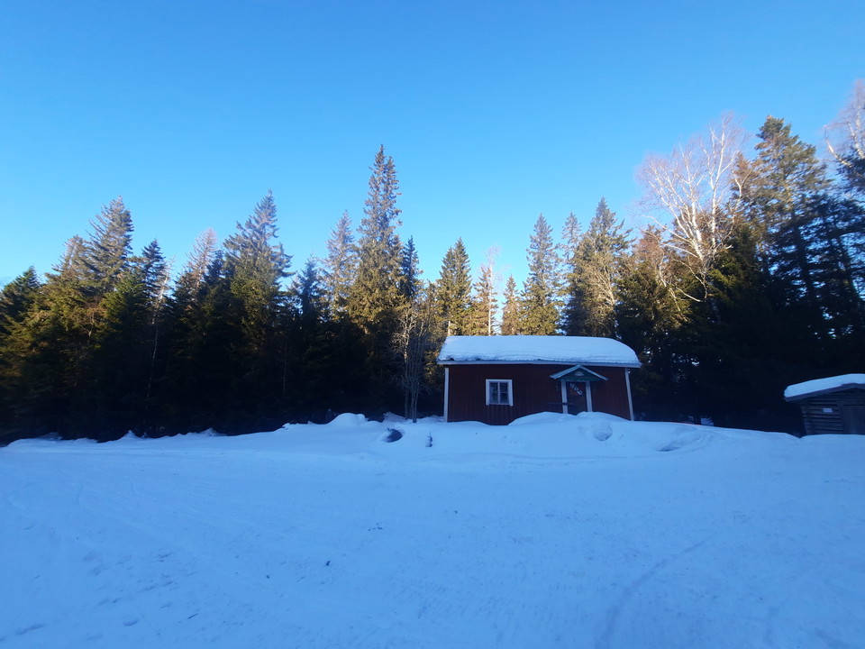 Stafsbergsstugan i vinterskrud