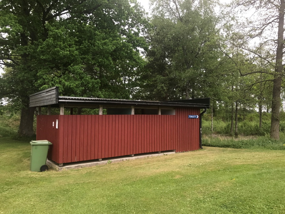 Omklädningrum och torrdass