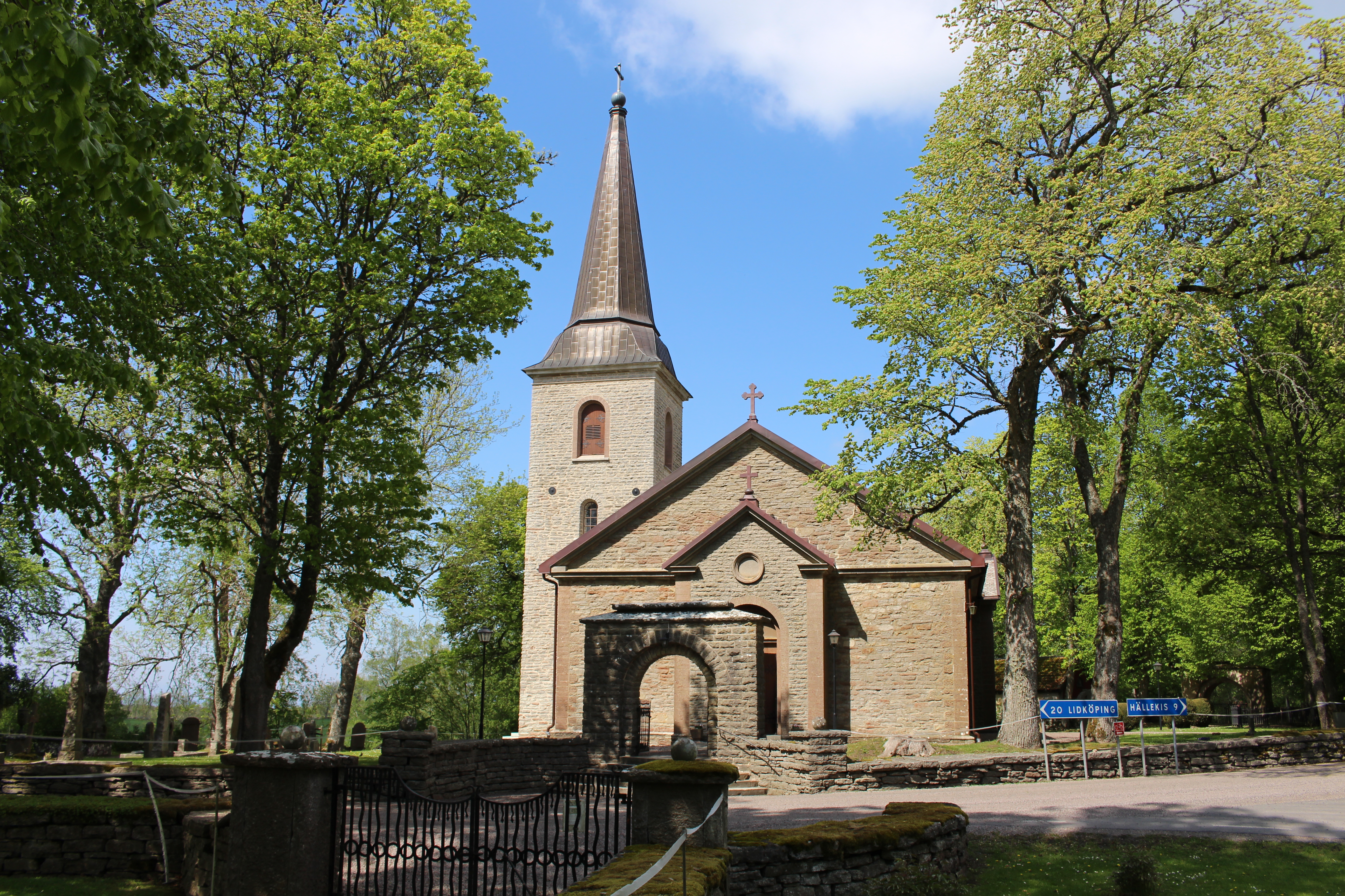 Medelplana kyrka