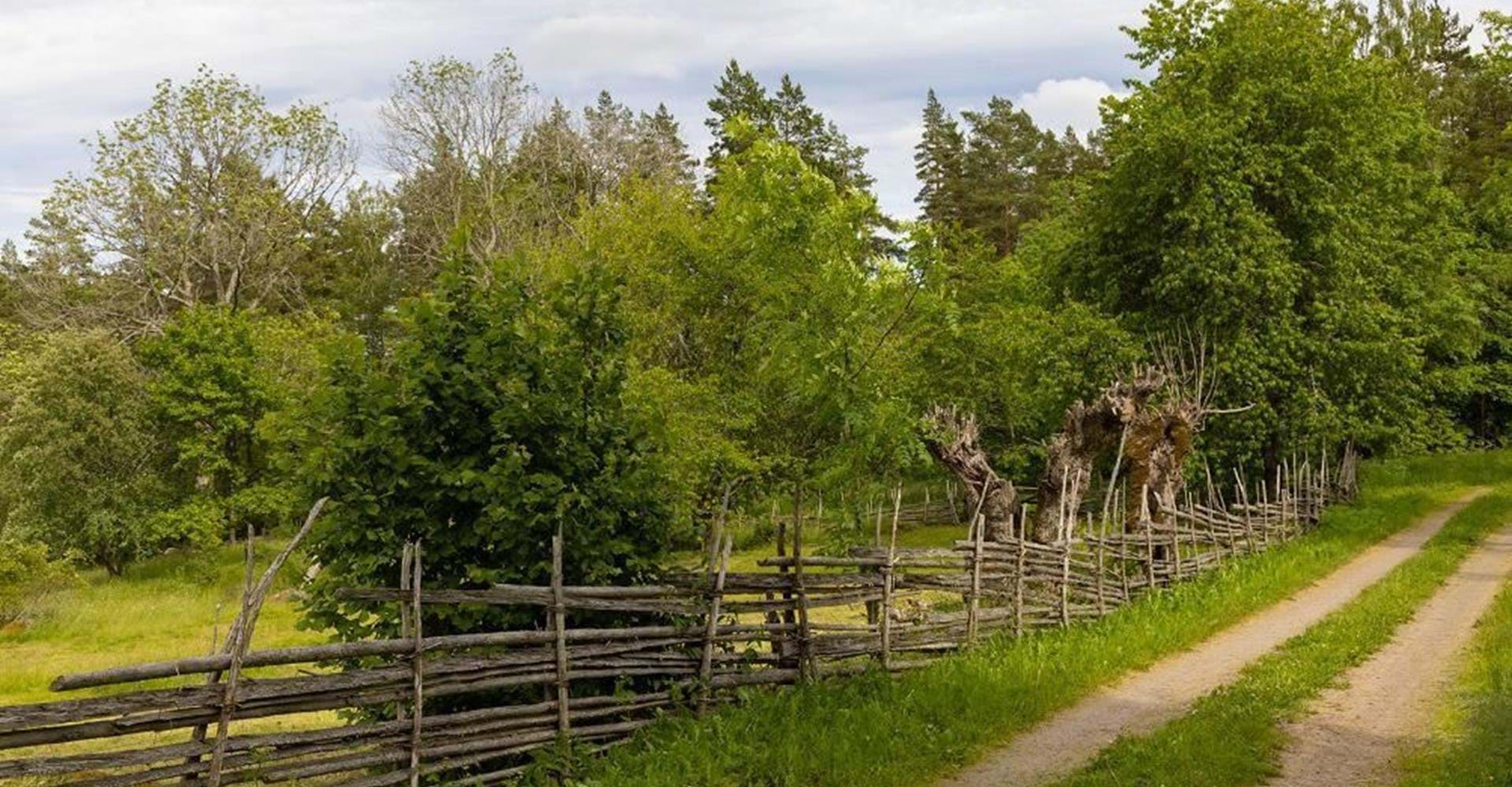 Misterfalls Askäng. 
Etapp: Misterfall-Kisa, Smedstorp-Pinnarp. 
Kinda. 