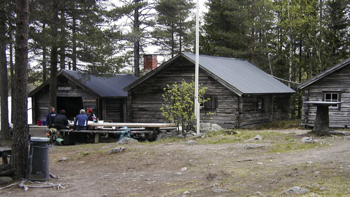 Raststuga och härbre