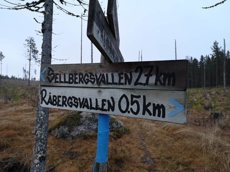 Följ skyltning mot Sellbergsvallen