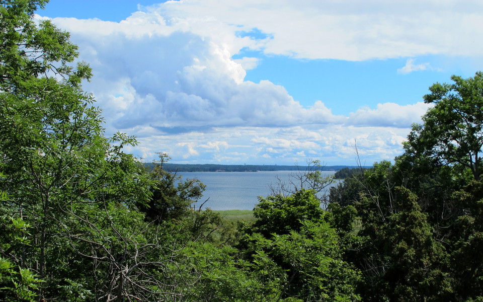 Utsikt från Kvarnberget i Ådö-Lagnö. 