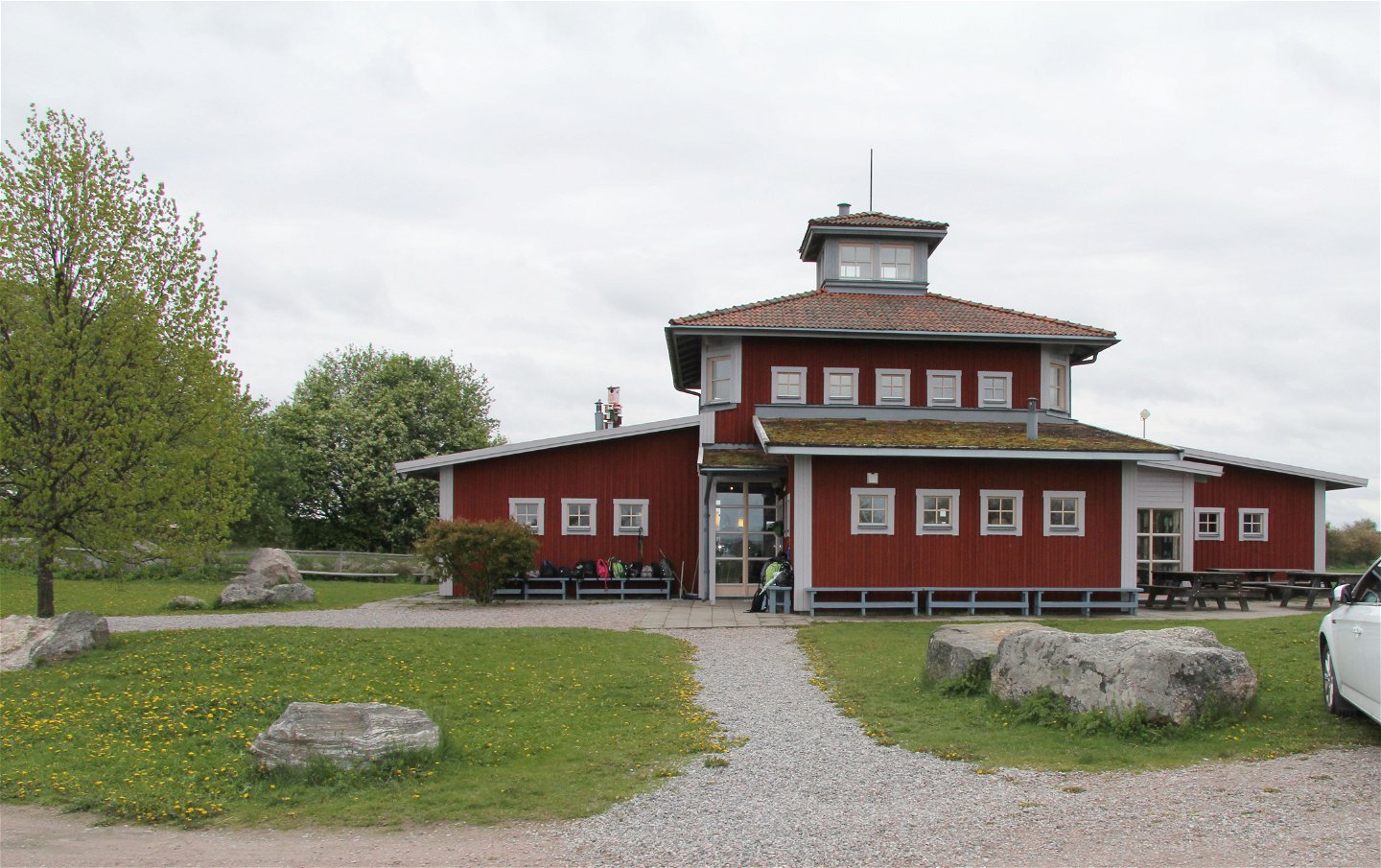 Naturskolan Asköviken ger elever i Västerås möjlighet att lära sig om naturen ute i naturen.
