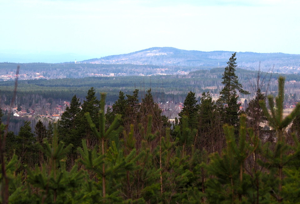 Mot Siljansnäs kyrka och Björkberget