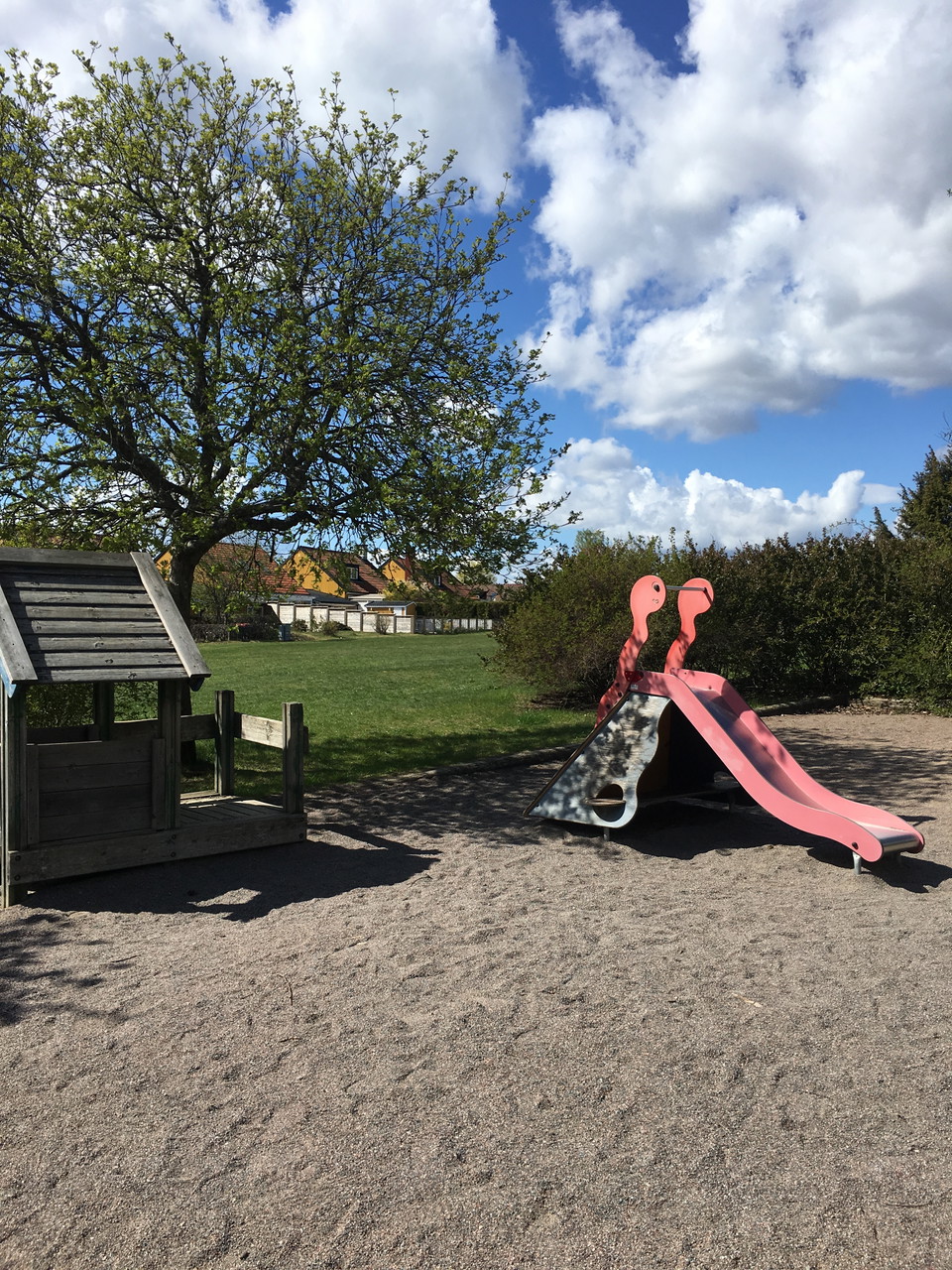 Lek i grönskan
