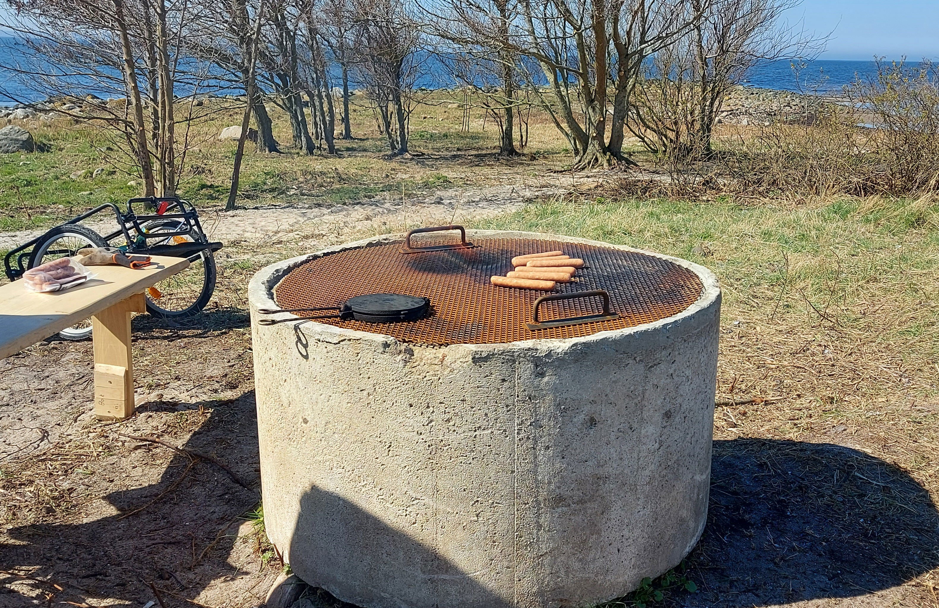 Använd i första hand anvisade grillplatser.