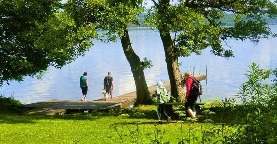 Sjöbo-Knäppans badplats (Gröna plan). 
Etapp: Motala till Borenberg. 
Motala. 