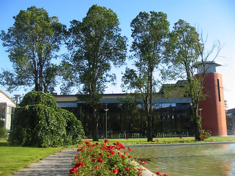 park utenfor byngingen