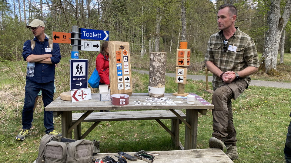 Jonas Håkman (till höger i bild) är en nyckelperson på Västkuststiftelsen när det gäller ledutveckli…