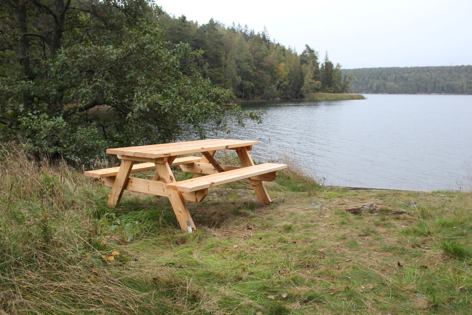 Vila dig med utsikt över hav och hagmark