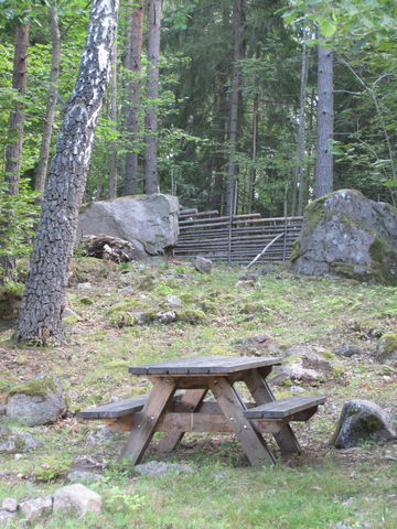 Bord, Humlenäs
