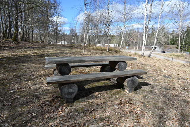 Bänkbord, Linnés Råshults parkering