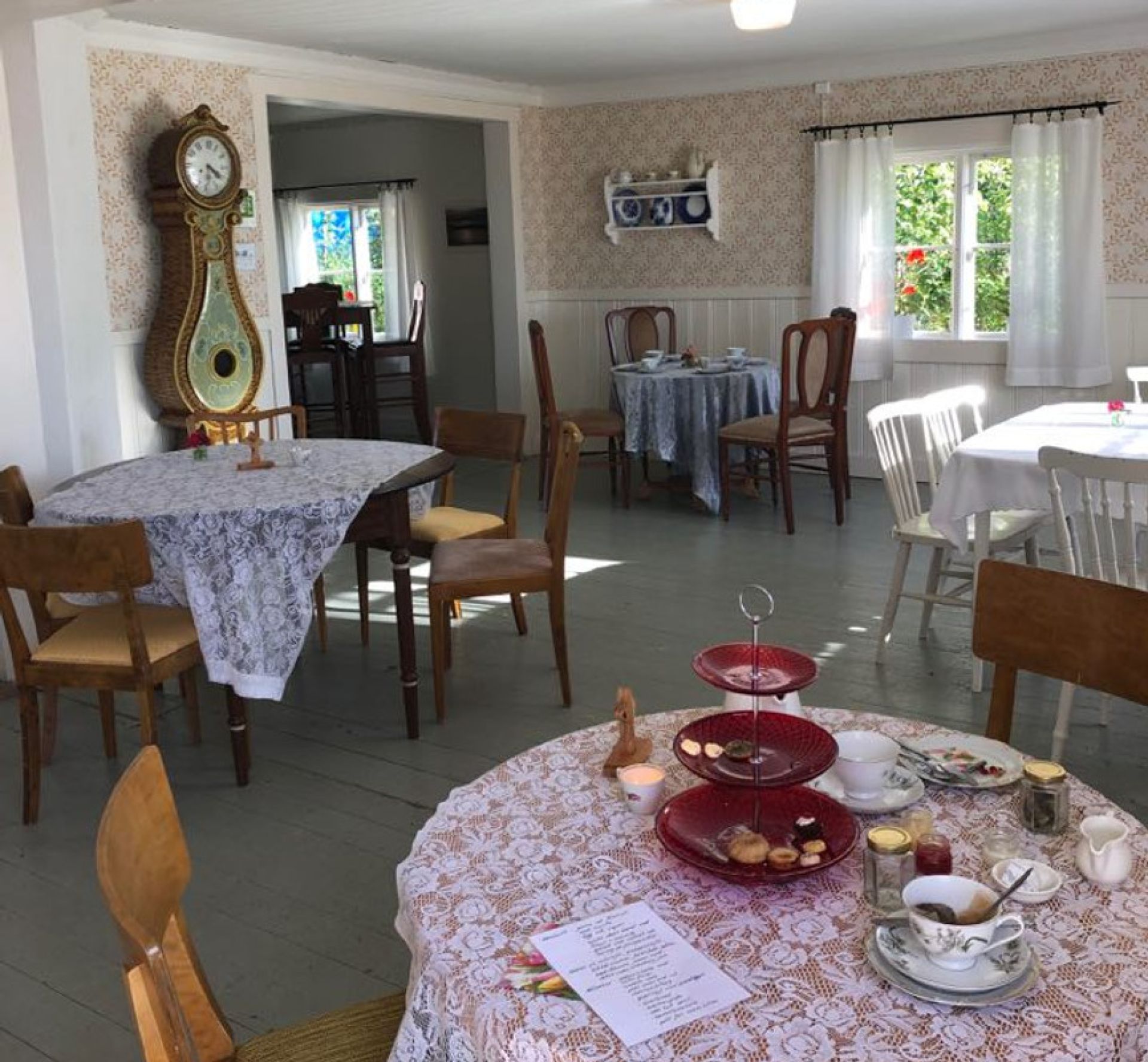 Interiör från Hults sommarhem café i Kristinehamn
