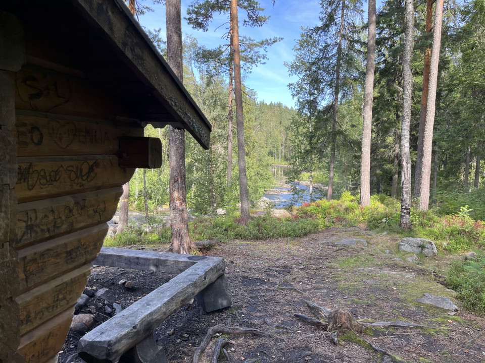 Vindskydd vy mot fallet