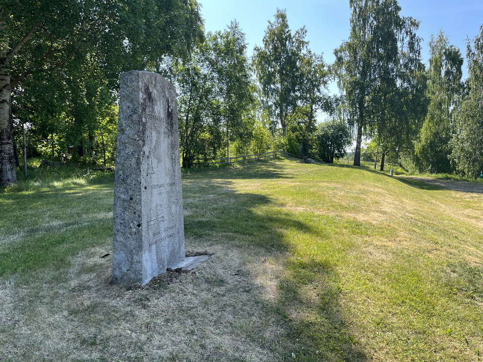 Sten Söderbärke socken Hagudden