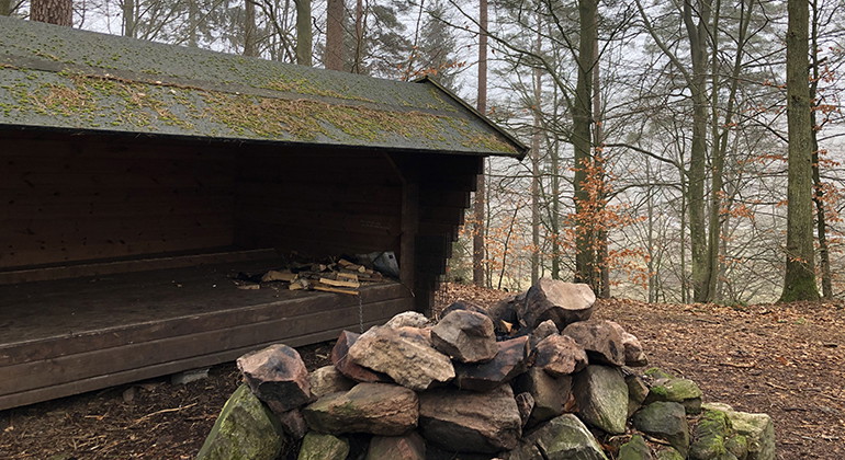 Vindskydd vid Ullstorpsslingan (4,6 km, gul).