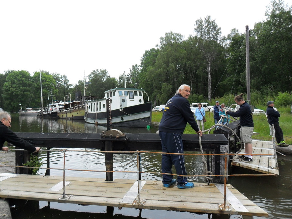 Båtar Hjälmare kanal