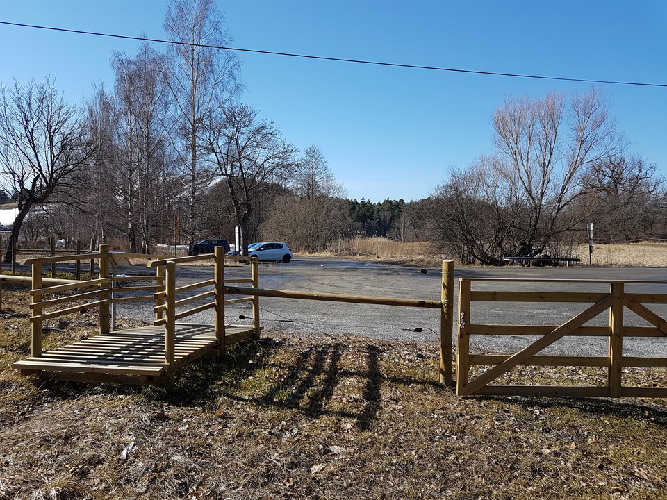 Entré från Hustegaholm. Foto Lidingö stad.