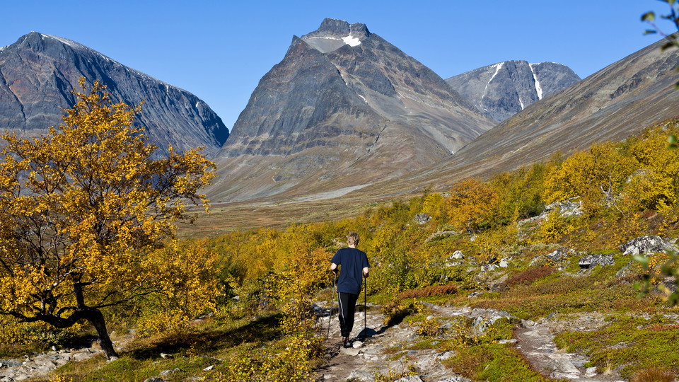 Duolbagorni med höstfärgade omgivningar.