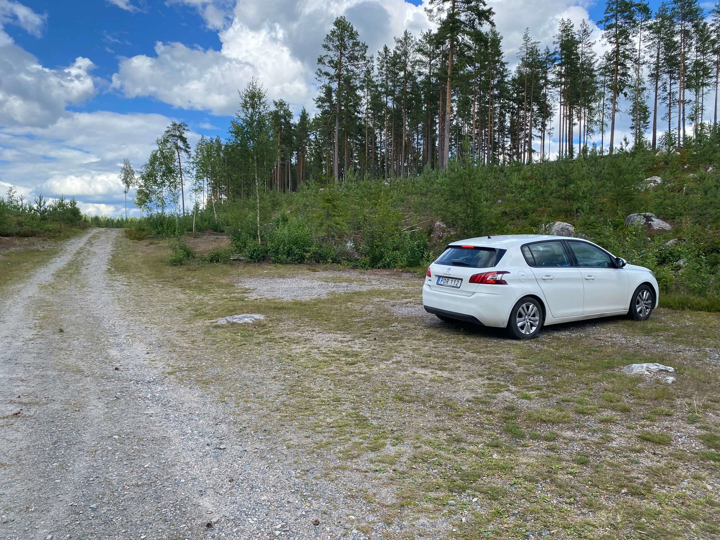 Parkering vid led till Sagberg