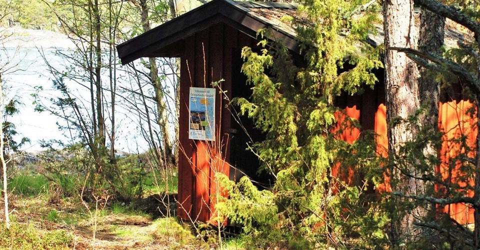 Dass och sopmaja vd Norrhamn/Skeppskroken på Torrö. 
Etapp: Torrö runt. 
Valdemarsvik. 
