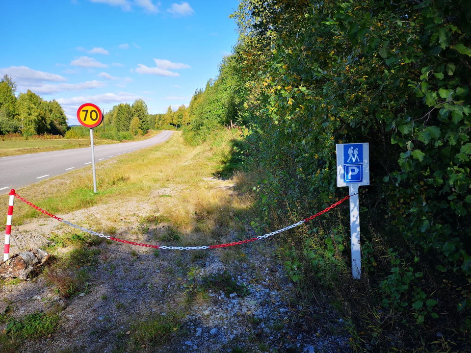 Parkering nära starten i Ängebo