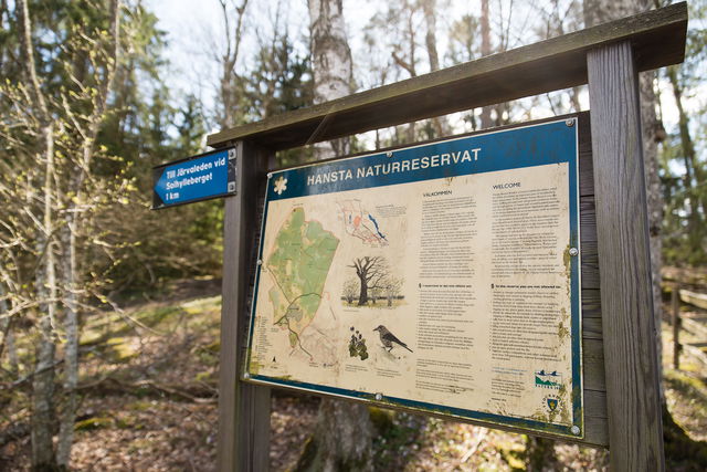 Informationsskylt vid Väsby gård