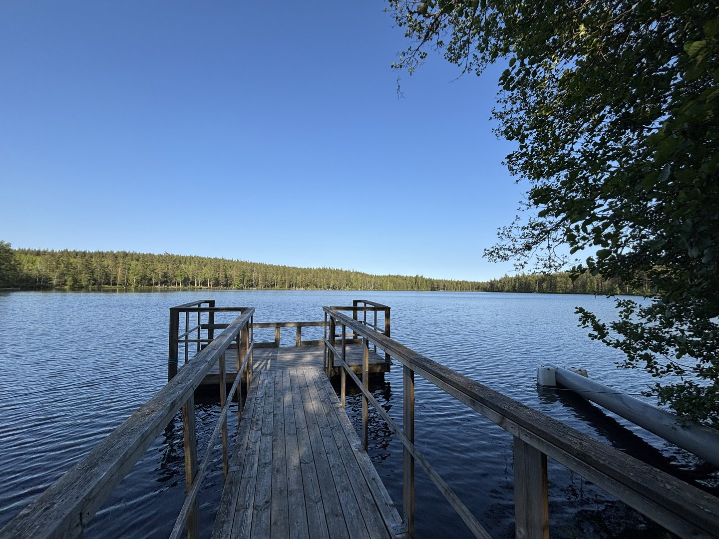 Vy över Flaten och bryggan 