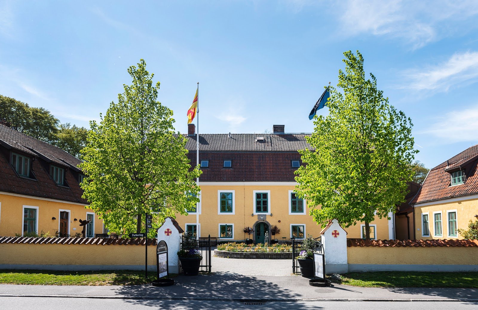 Stiftsgården Åkersberg, hotell Höör
