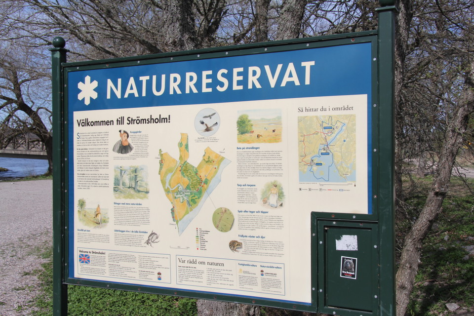 En av informationsskyltarna över naturreservatet.