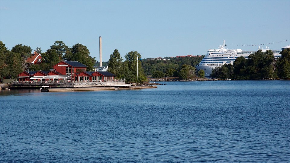 Stora Fjäderholmen, Rövarns holme och Libertas. Foto Lidingö stad