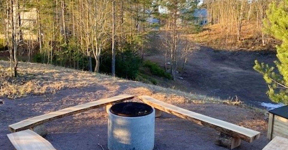Grillplats vid Vildsvinsvägen i Borensberg.
Borensberg runt.
Motala.