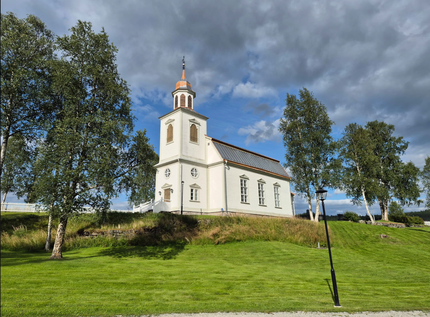 Ljusnedals kyrka