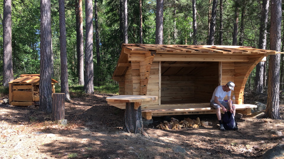 Slogbod med övernattningsmöjlighet på Lilla Björnö