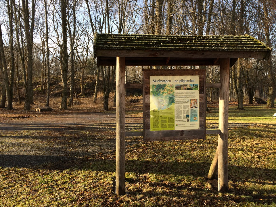 Tavlan vid Munkastigens mörjan