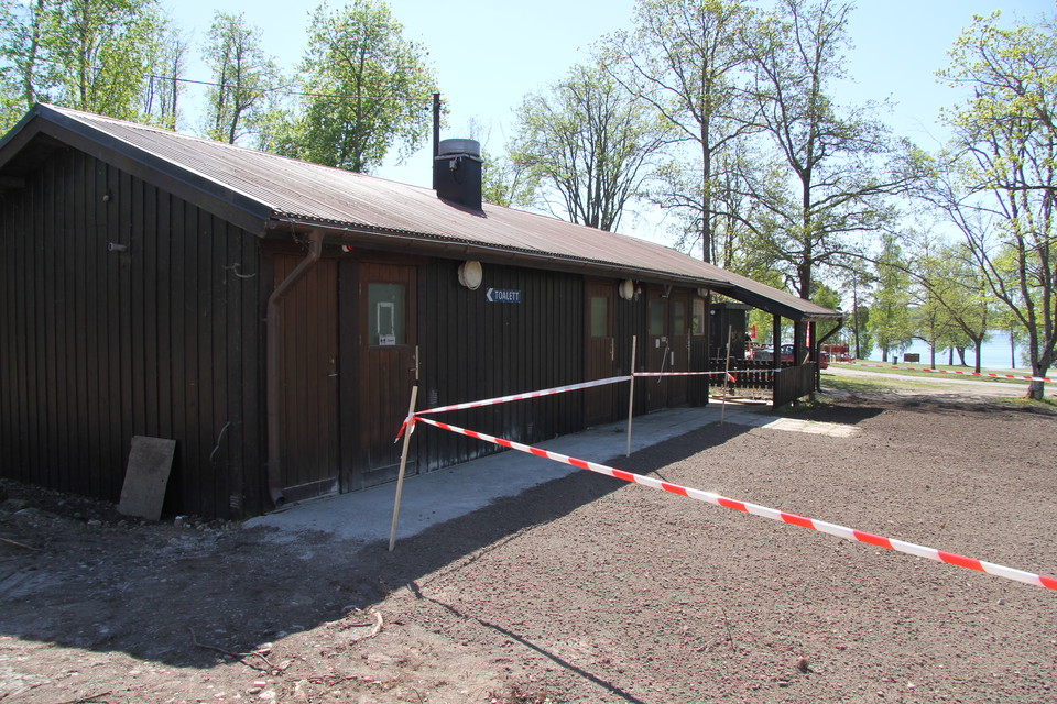 Omklädningsrum och toalett.