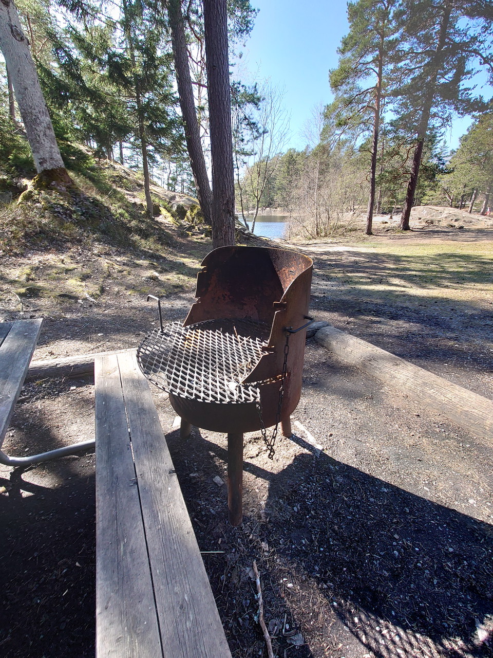 Eldstad vid Domaruddens badplats